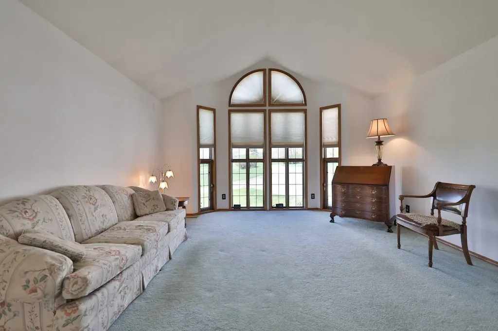 369 S 2 Street W Magrath AB T0K 1J0