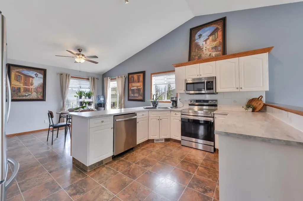 1 Pell Close Sylvan Lake AB T4S 1W8