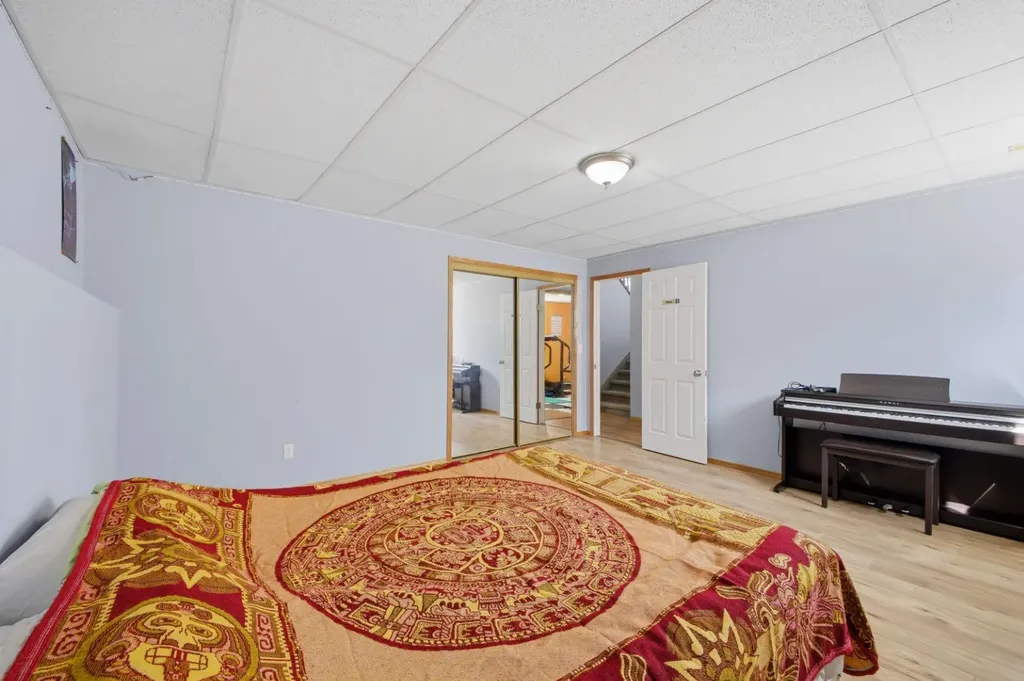 1 Pell Close Sylvan Lake AB T4S 1W8