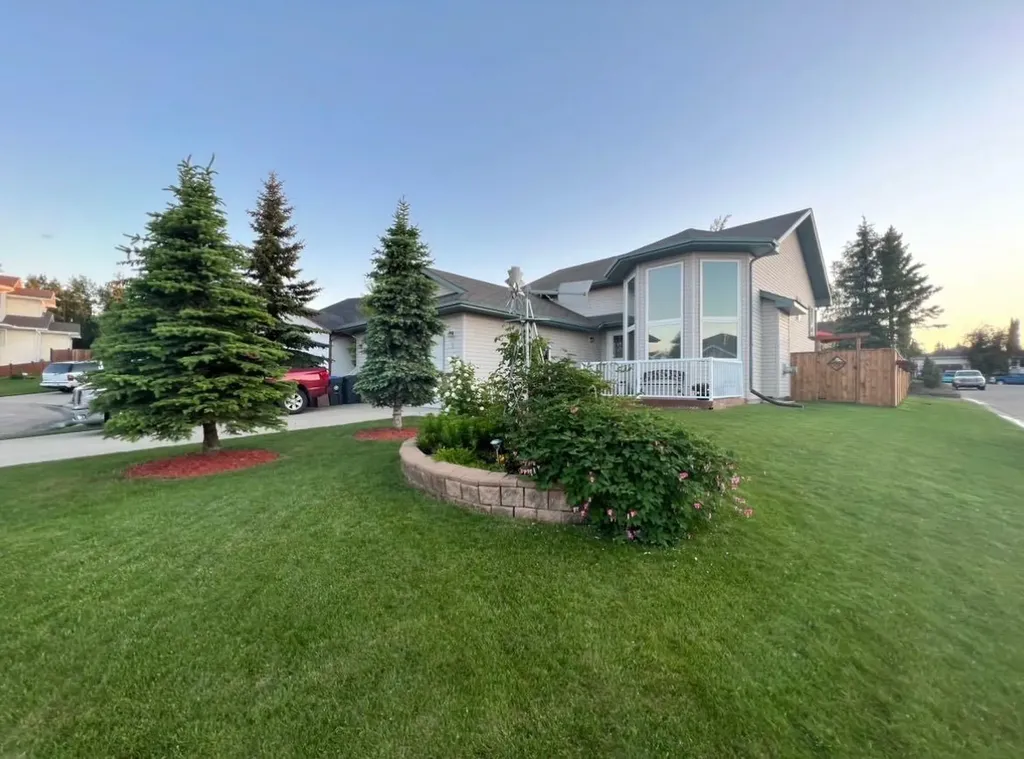 1 Pell Close Sylvan Lake AB T4S 1W8