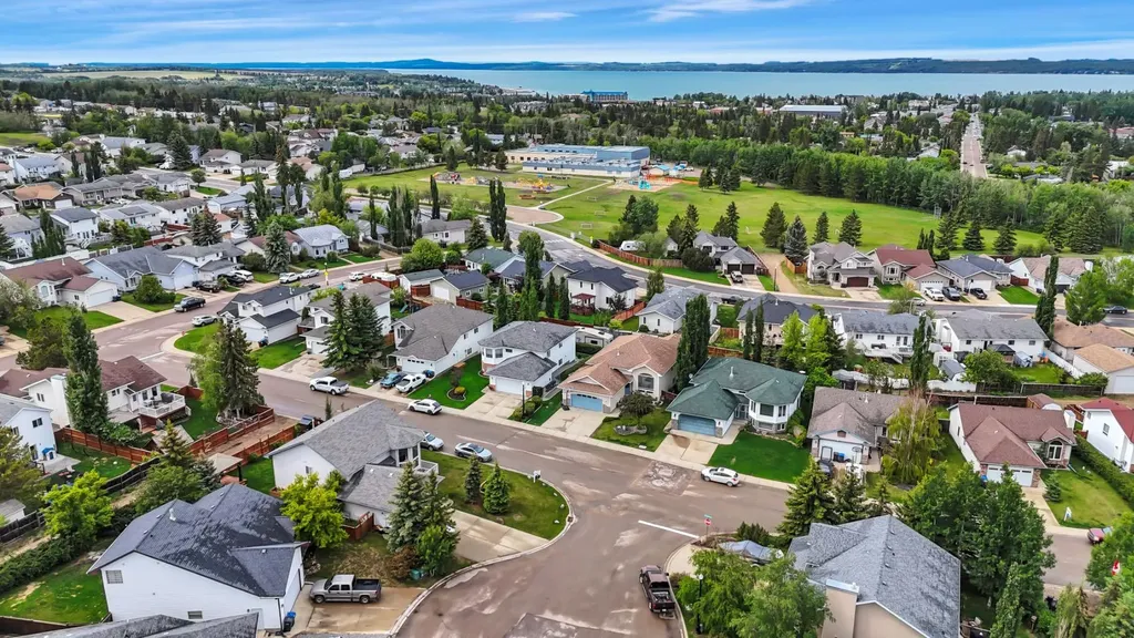 1 Pell Close Sylvan Lake AB T4S 1W8