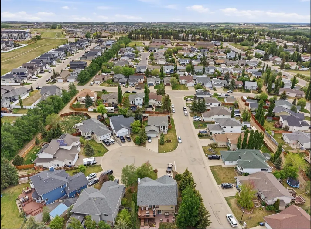 1 Pell Close Sylvan Lake AB T4S 1W8