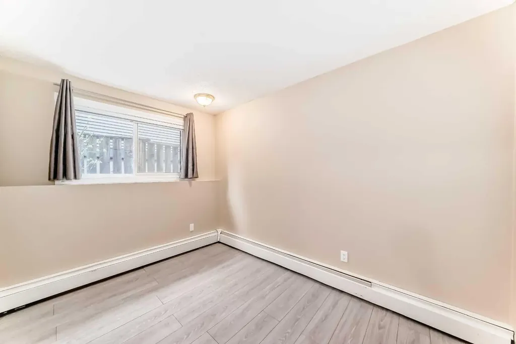 730 2 Avenue NW Calgary AB T2N0E3