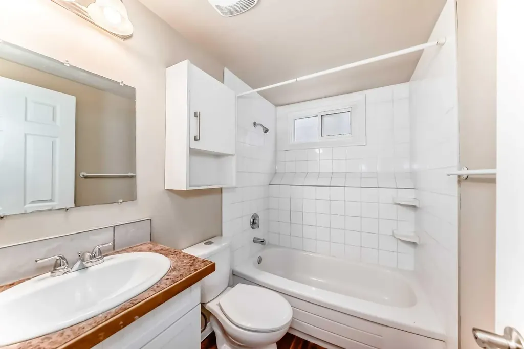 730 2 Avenue NW Calgary AB T2N0E3