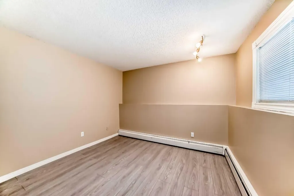 730 2 Avenue NW Calgary AB T2N0E3