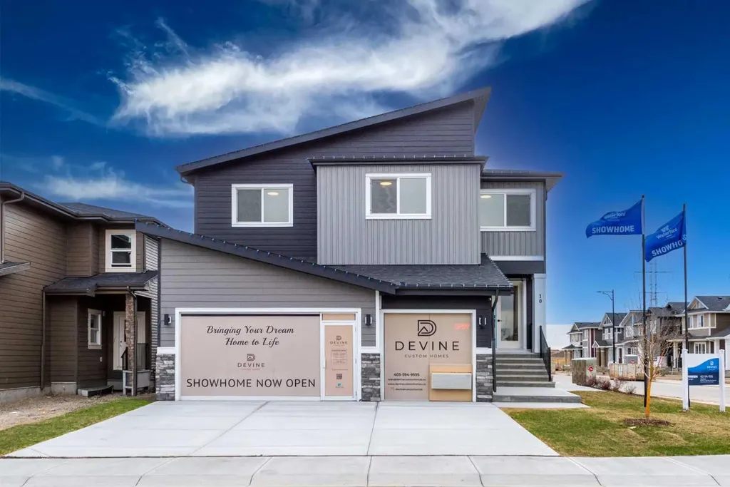 10 Waterford Mews Chestermere AB T1X 3B4