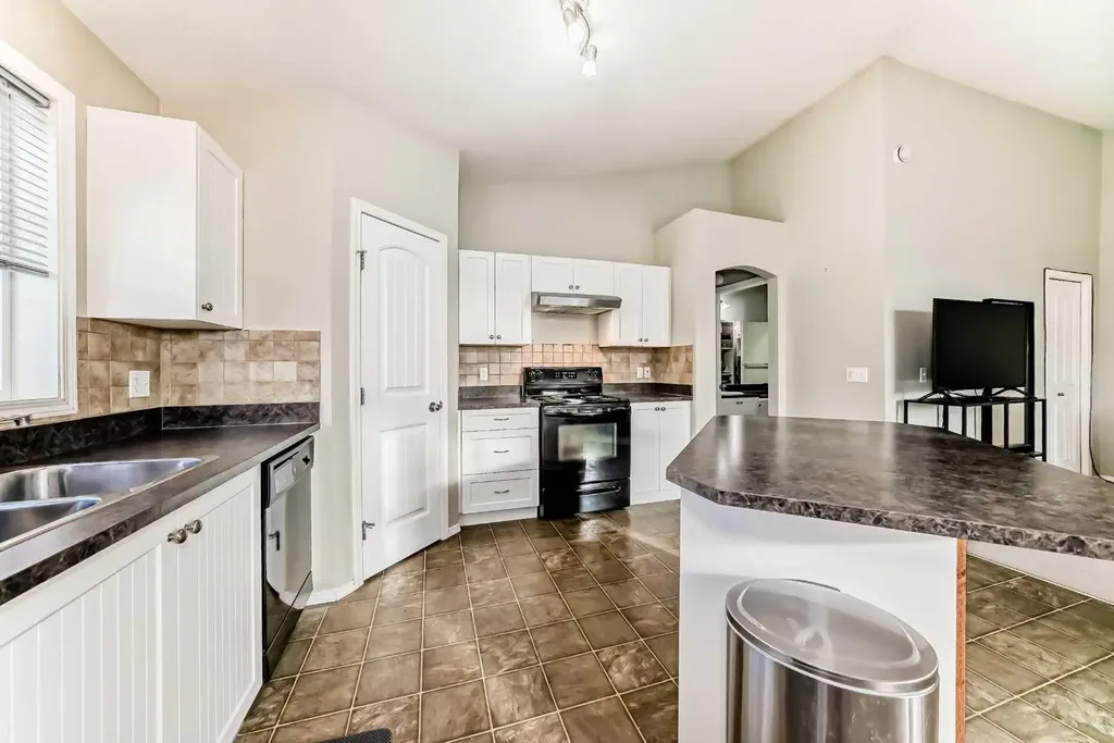 20 Panatella Landing NW Calgary AB T3K0K8