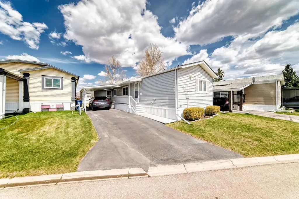 99 Arbour Lake Road NW Calgary AB T3G 4E4