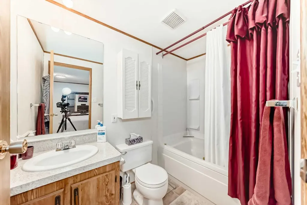 99 Arbour Lake Road NW Calgary AB T3G 4E4