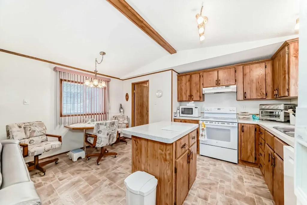 99 Arbour Lake Road NW Calgary AB T3G 4E4