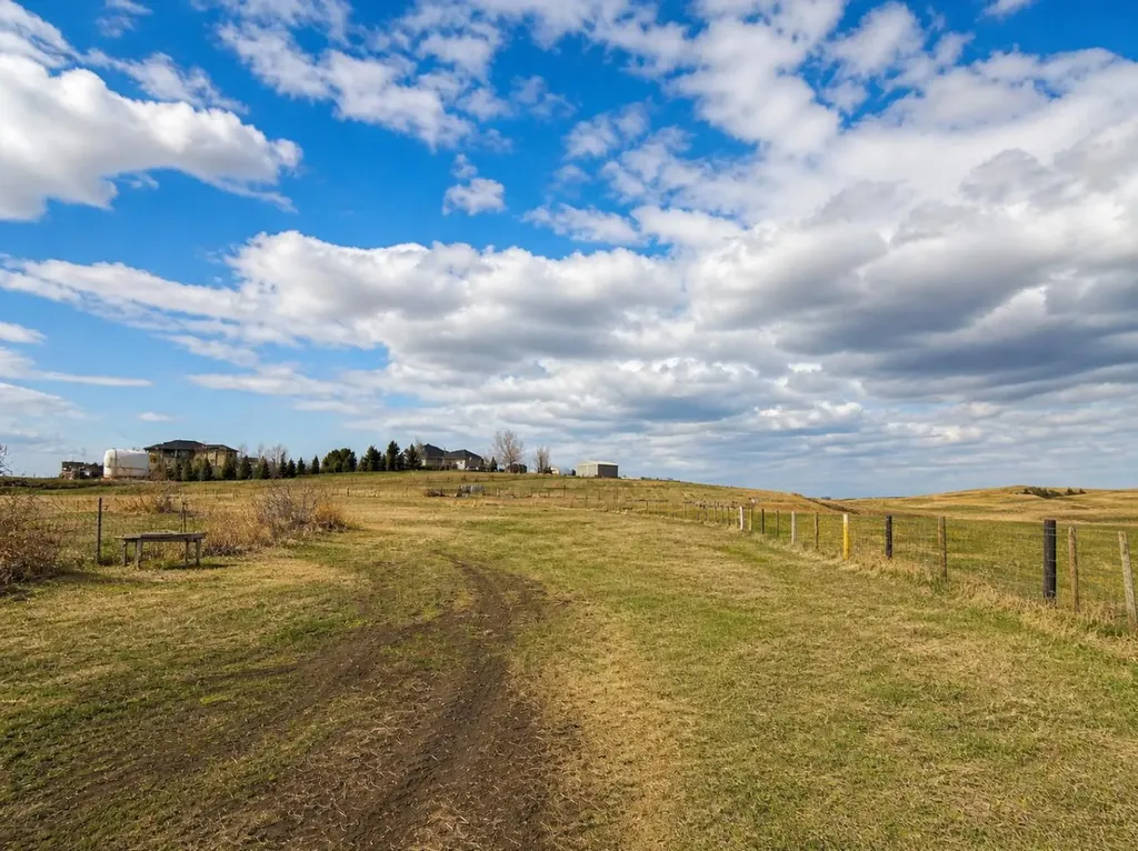 292234 Township Road 264 Rural Rocky View County AB T4A0N3