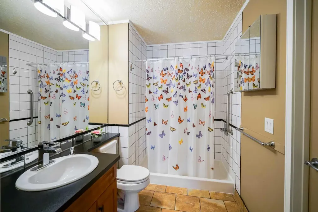 4834 52a Street Camrose AB T4V 1W4