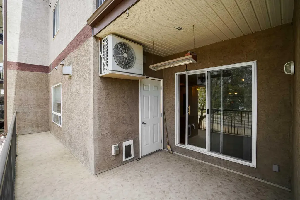 4834 52a Street Camrose AB T4V 1W4