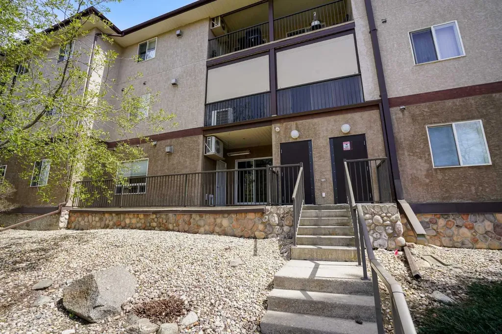 4834 52a Street Camrose AB T4V 1W4