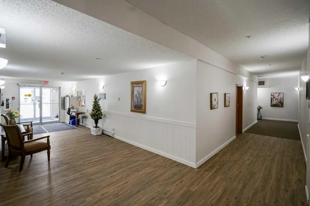 4834 52a Street Camrose AB T4V 1W4