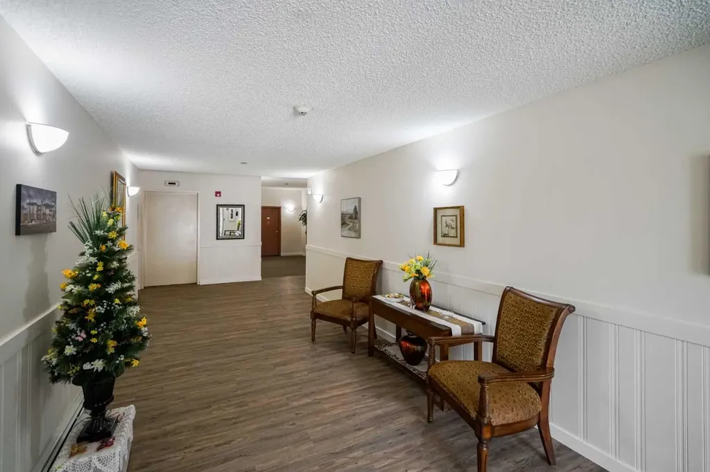 4834 52a Street Camrose AB T4V 1W4