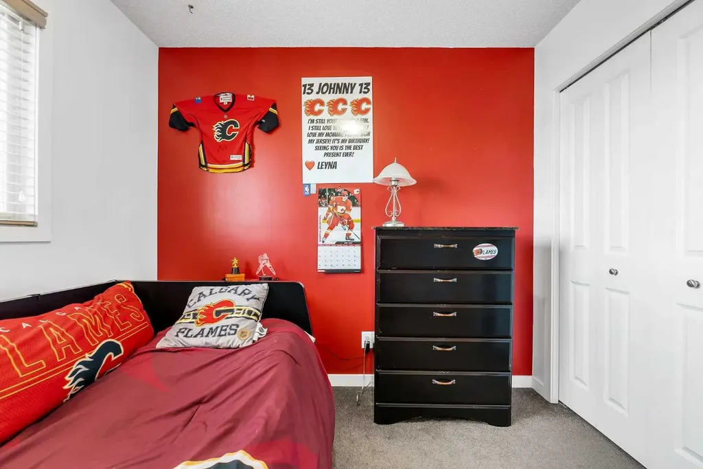 176 Skyview Point Green NE Calgary AB T3N0G8