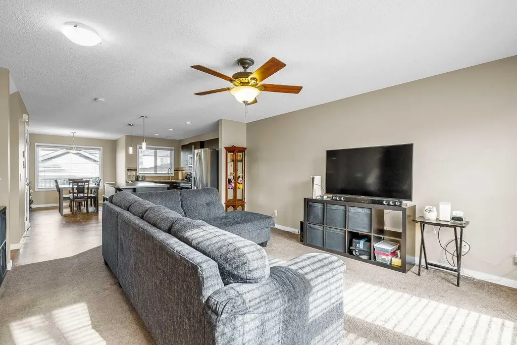 176 Skyview Point Green NE Calgary AB T3N0G8