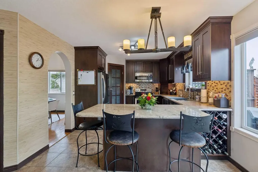 48 Westridge Drive Okotoks AB T1S 1T2