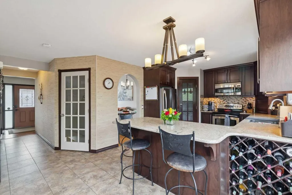 48 Westridge Drive Okotoks AB T1S 1T2