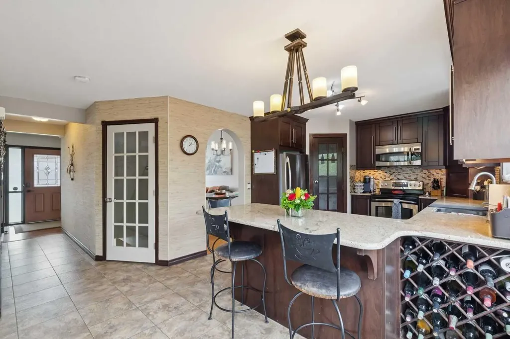 48 Westridge Drive Okotoks AB T1S 1T2