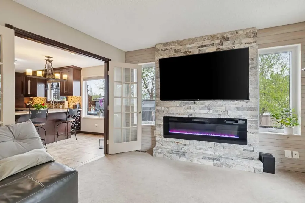48 Westridge Drive Okotoks AB T1S 1T2