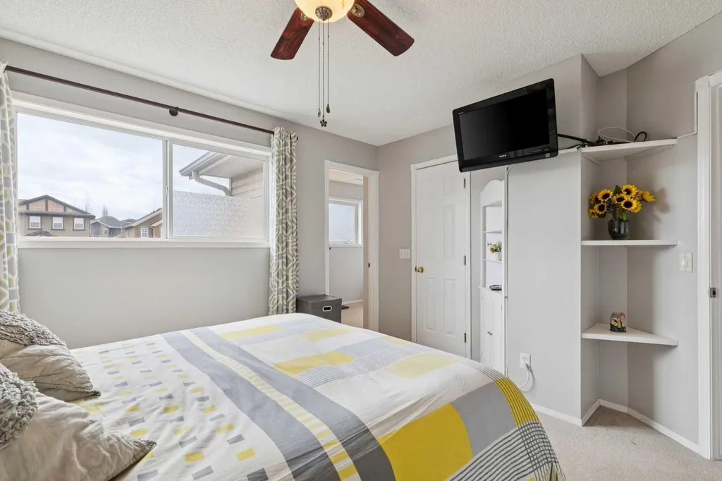 48 Westridge Drive Okotoks AB T1S 1T2