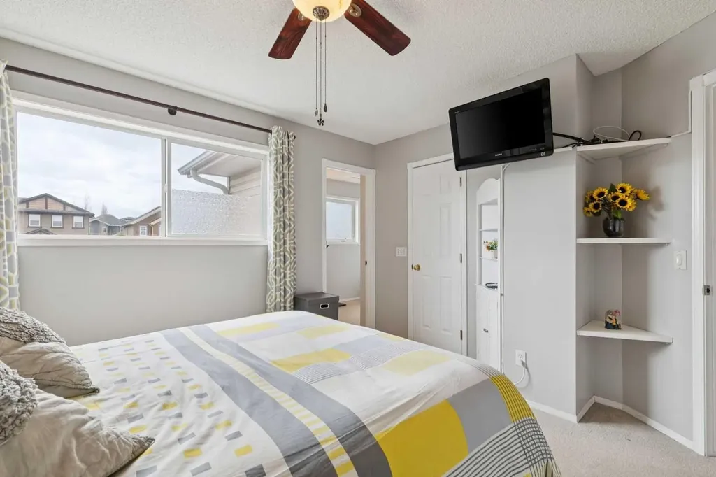 48 Westridge Drive Okotoks AB T1S 1T2