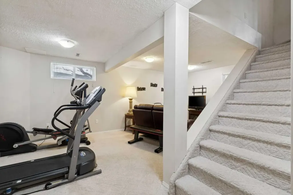 48 Westridge Drive Okotoks AB T1S 1T2