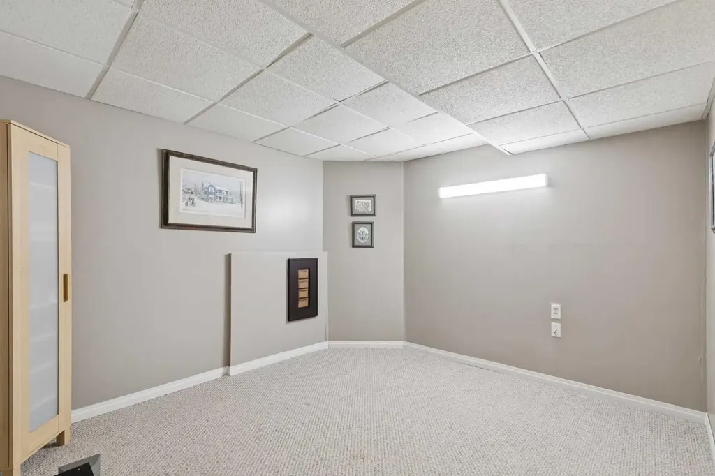 48 Westridge Drive Okotoks AB T1S 1T2