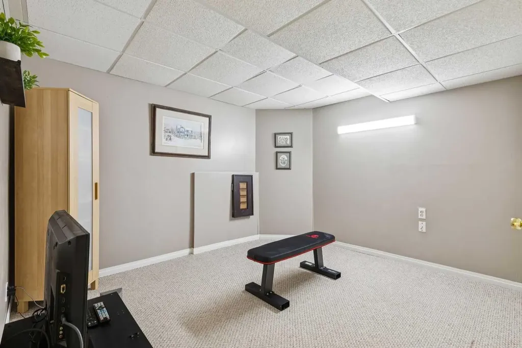 48 Westridge Drive Okotoks AB T1S 1T2
