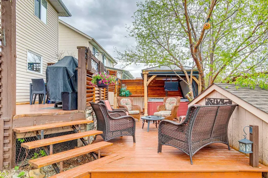 48 Westridge Drive Okotoks AB T1S 1T2