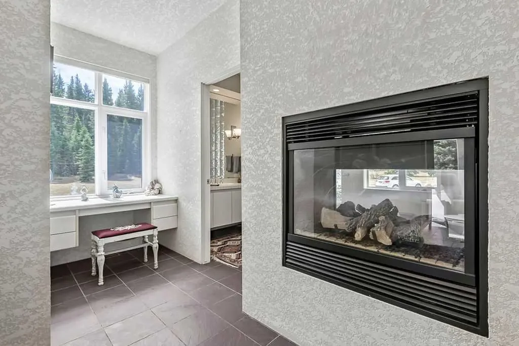 272121 Coalmine Road W Rural Foothills County AB T0L 1W4