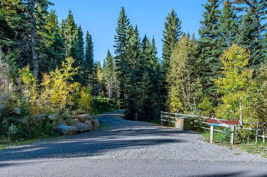 272121 Coalmine Road W Rural Foothills County AB T0L 1W4