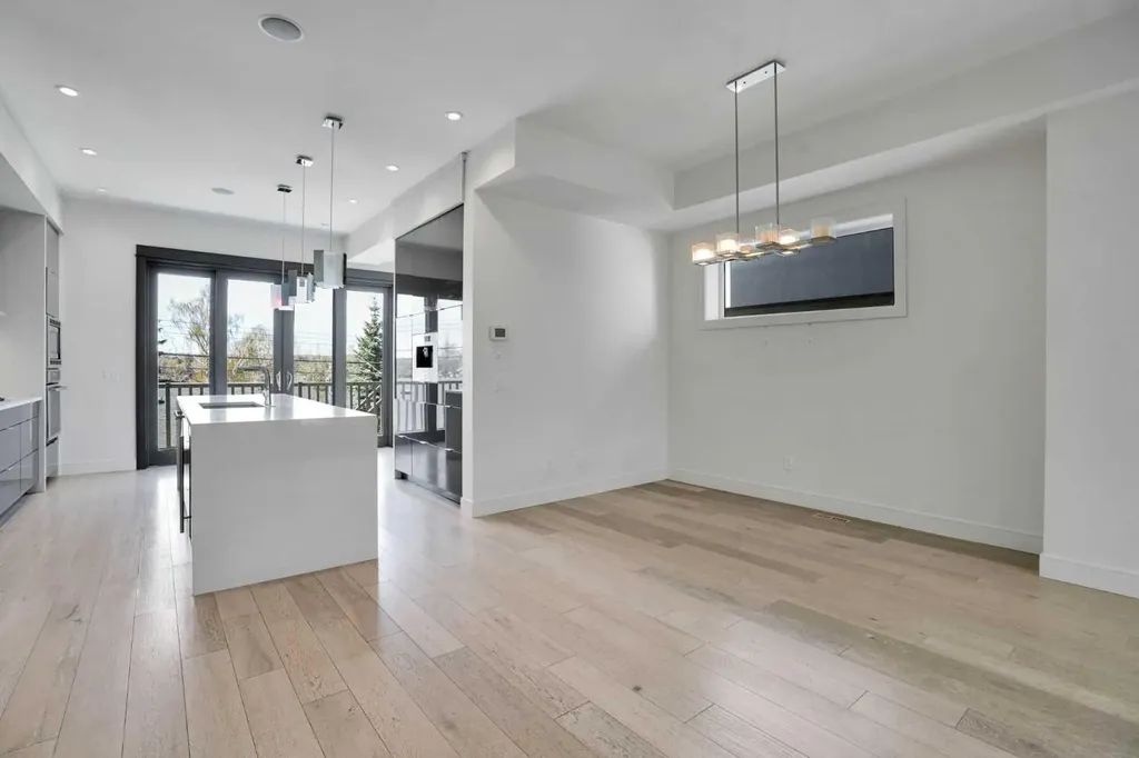 2505 21 Street SW Calgary AB T2T5A9