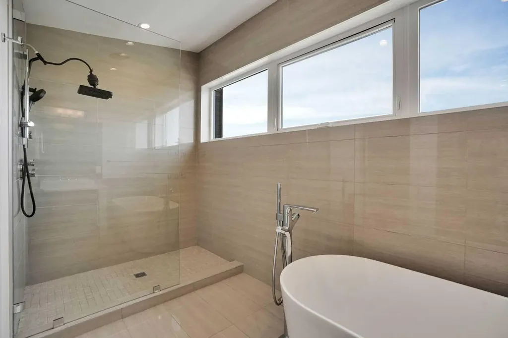 2505 21 Street SW Calgary AB T2T5A9