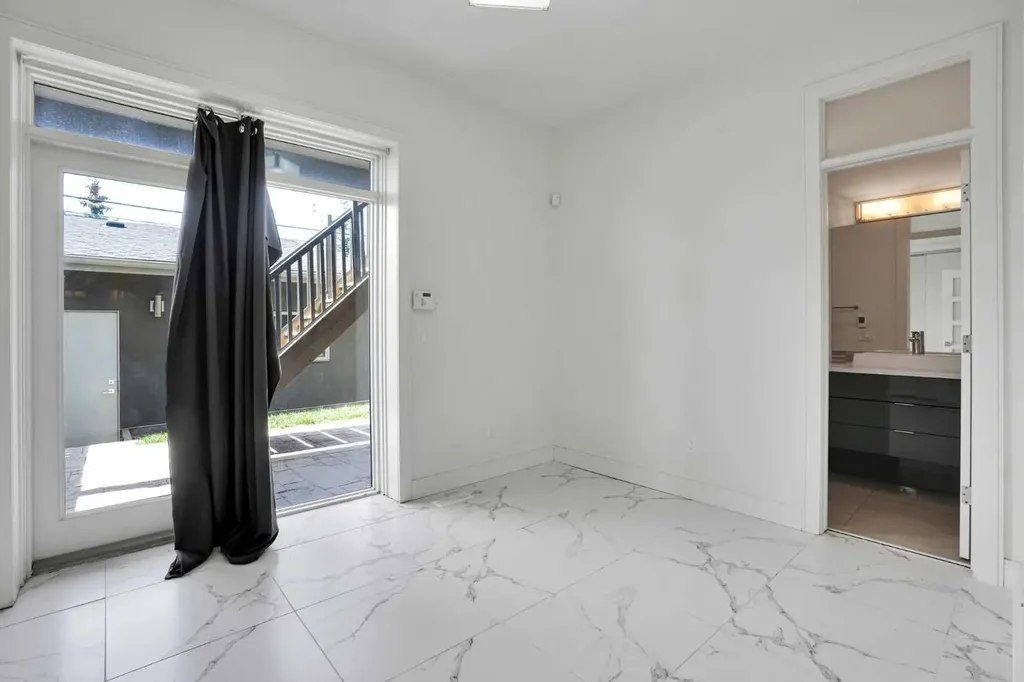 2505 21 Street SW Calgary AB T2T5A9