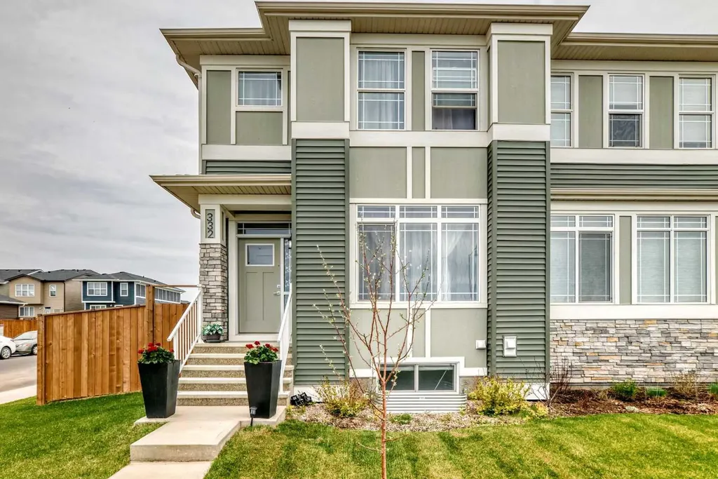 332 Dawson Drive Chestermere AB T1X 2R3