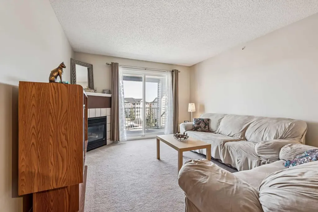 604 8 Street SW Airdrie AB T4B 2W4