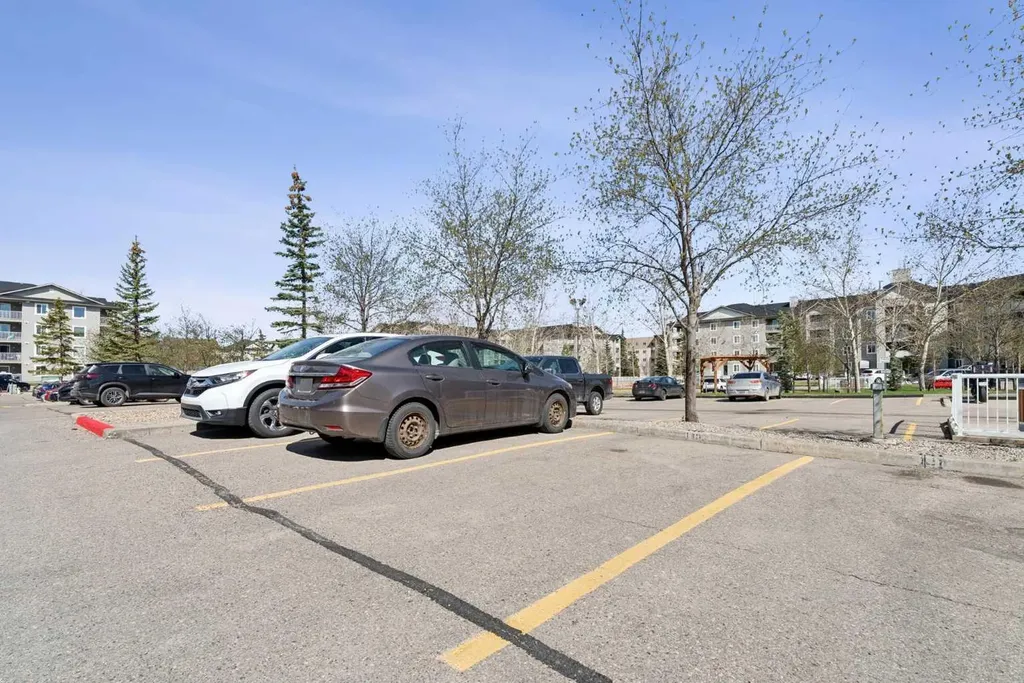 604 8 Street SW Airdrie AB T4B 2W4