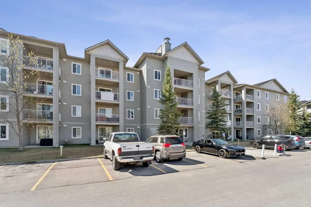 604 8 Street SW Airdrie AB T4B 2W4