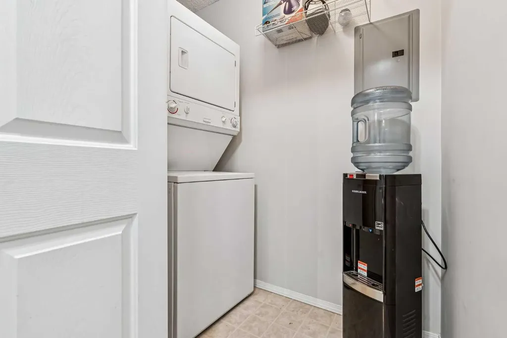 604 8 Street SW Airdrie AB T4B 2W4