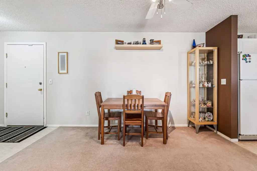 604 8 Street SW Airdrie AB T4B 2W4