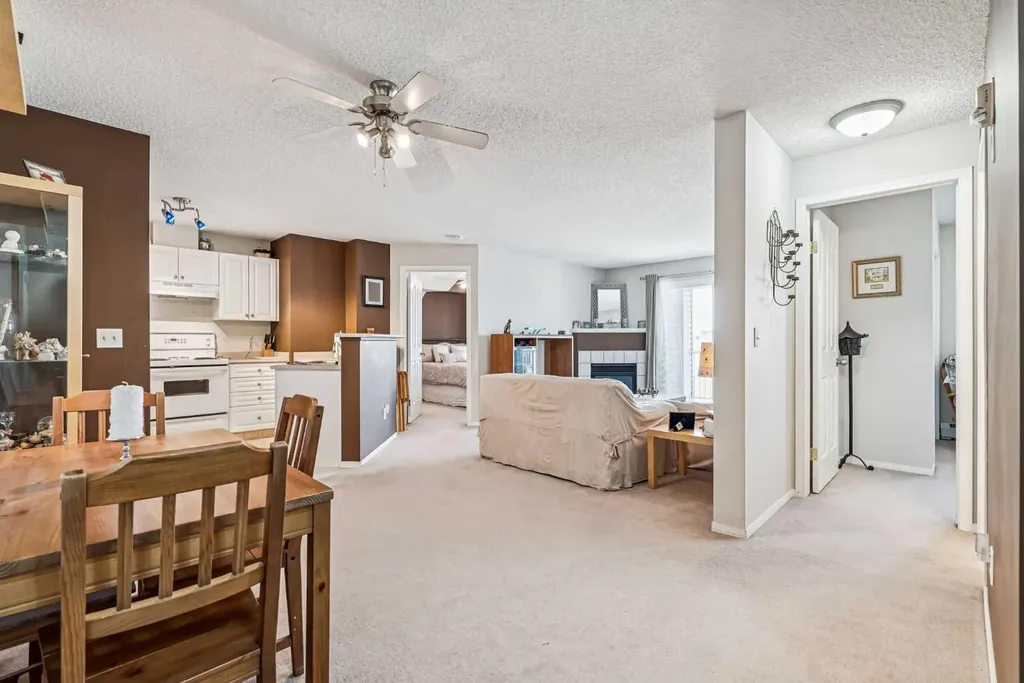604 8 Street SW Airdrie AB T4B 2W4