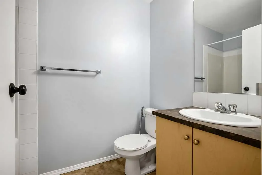 73 Erin Woods Court SE Calgary AB t2b3v2
