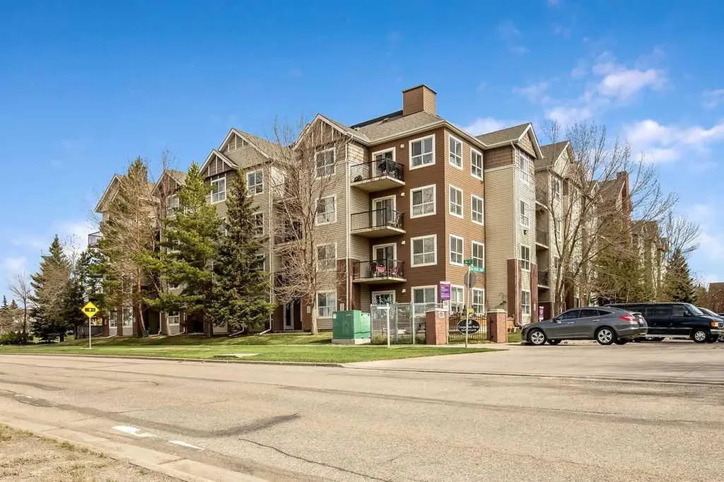 73 Erin Woods Court SE Calgary AB t2b3v2