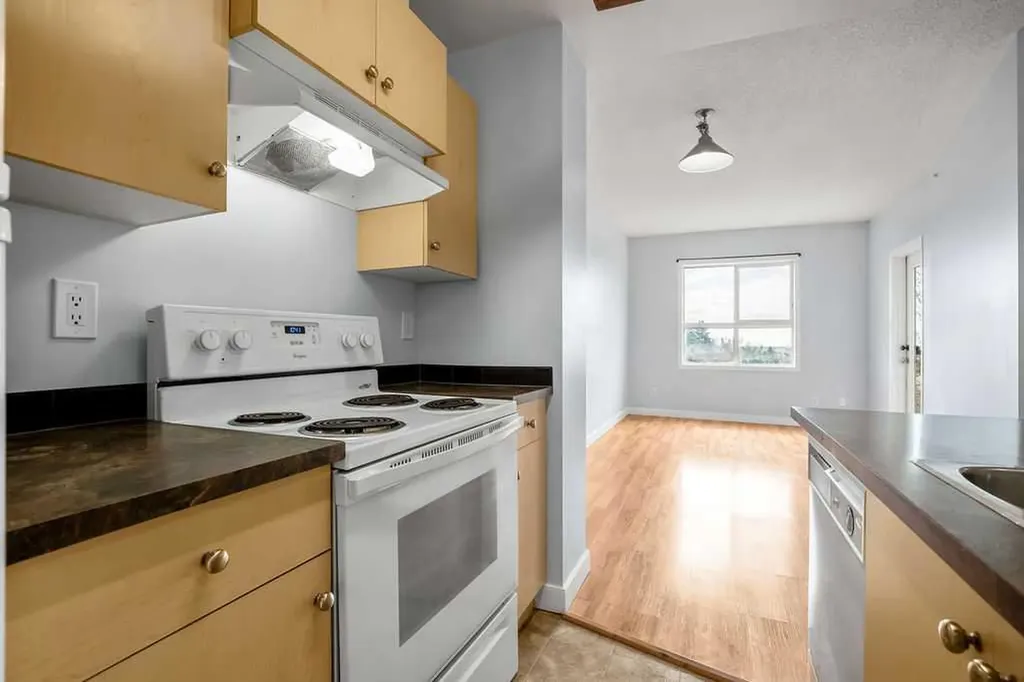 73 Erin Woods Court SE Calgary AB t2b3v2