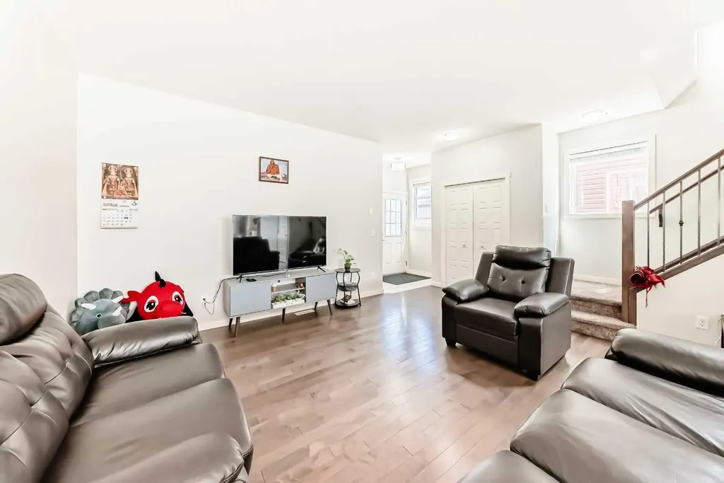 102 Saddlelake Terrace NE Calgary AB T3J0V3