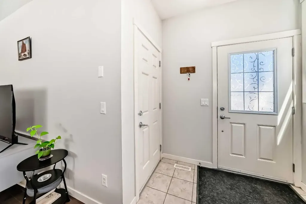 102 Saddlelake Terrace NE Calgary AB T3J0V3