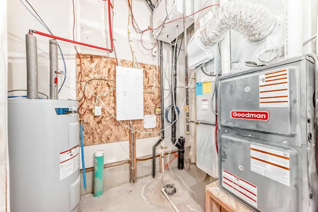 21 Cornergate Place NE Calgary AB T3N 2K5